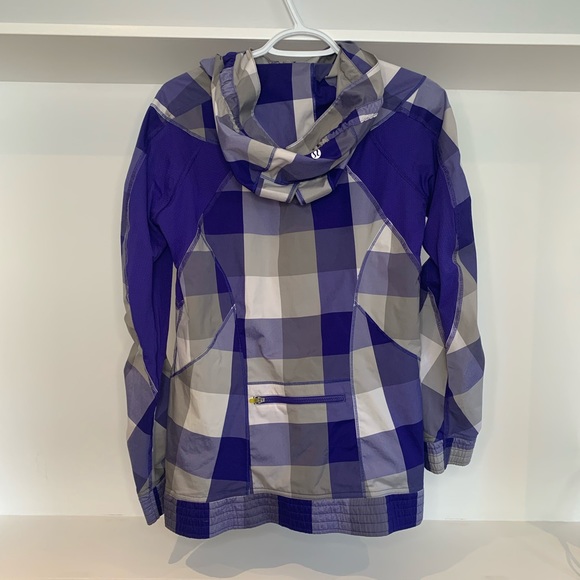 Lululemon Leader of the Track Pullover - Picture 2 of 5